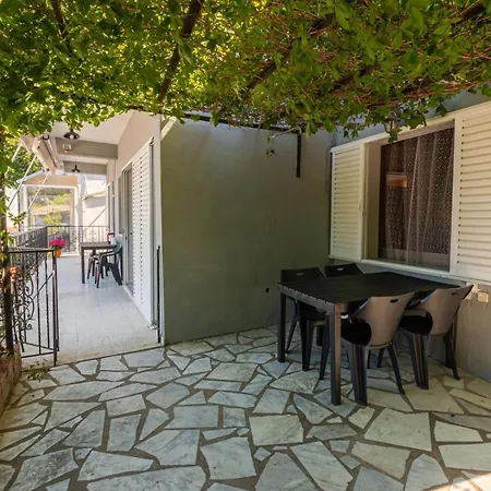 Fantasea Resort: First House * Στόμιο